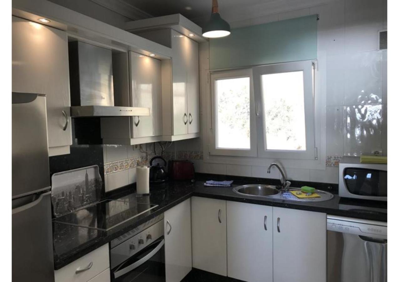 Sunny Apartment On Burriana Beach เนร์คา ภายนอก รูปภาพ