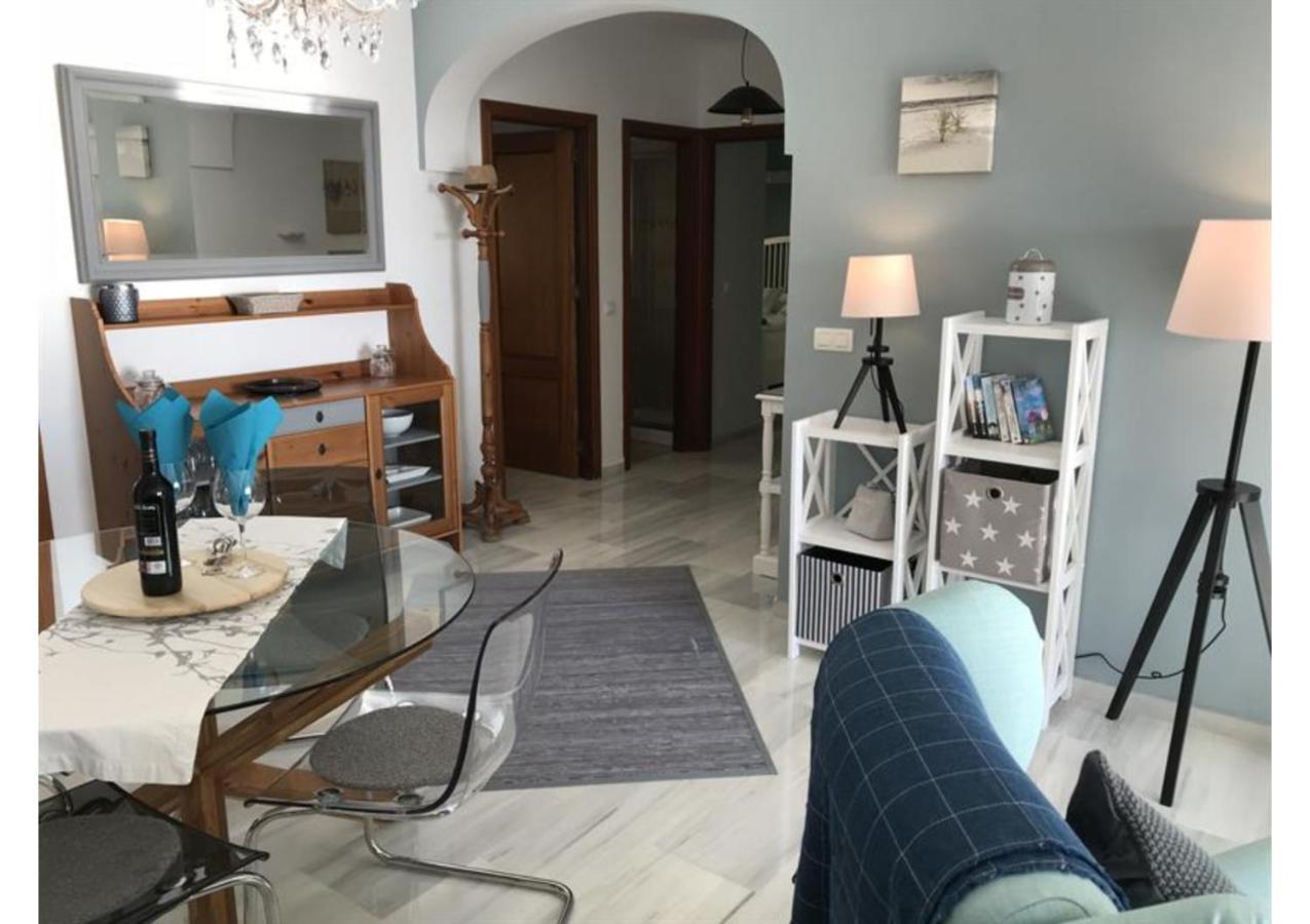 Sunny Apartment On Burriana Beach เนร์คา ภายนอก รูปภาพ